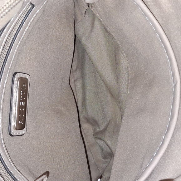 ⭐️Rosetti Tan Crossbody Bag - Picture 5 of 5